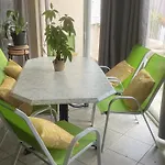 Du Merle Bed & Breakfast Illats