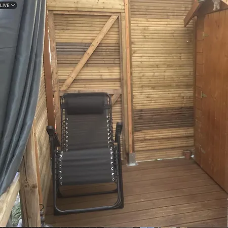 فندق مبيت وإفطار Du Merle 3*