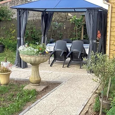 فندق مبيت وإفطار Du Merle 3*